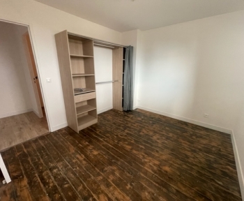 Location Appartement rénové 3 pièces La Chapelle-d'Armentières (59930)