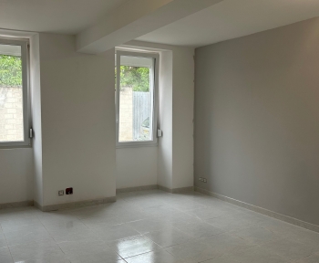 Location Maison 4 pièces Marigny-le-Châtel (10350)