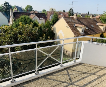 Location Appartement avec terrasse 3 pièces  () - rue de la Musau