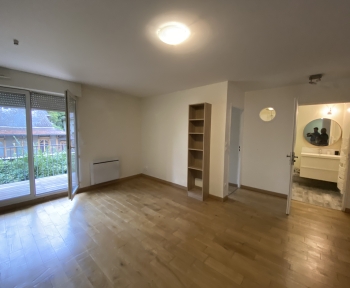 Location Appartement 2 pièces Creil (60100) - PROCHE GARE