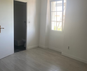 Location Appartement 2 pièces Gréasque (13850) - proche CENTRE VILLE