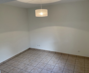 Location Appartement 2 pièces Hochfelden (67270) - rue du 14 Juillet